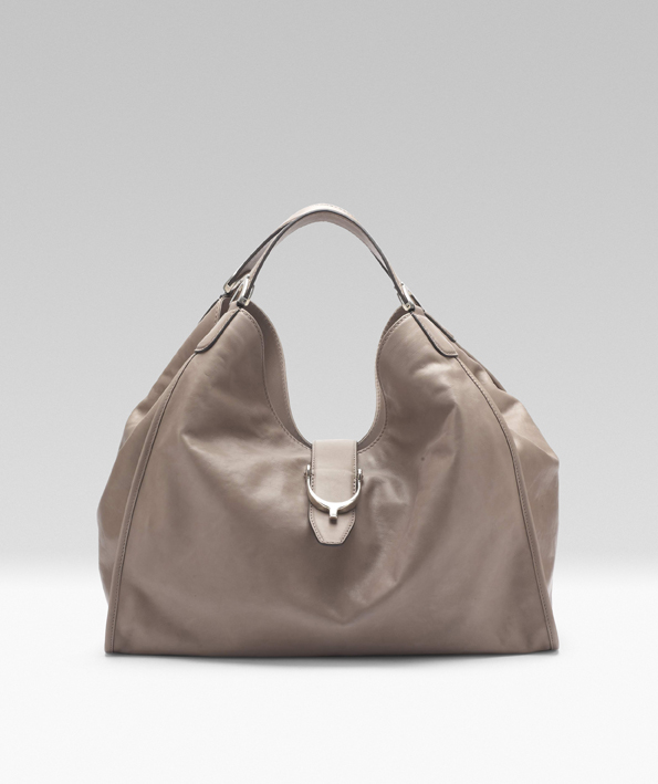 Soft Stirrup en cuir taupe